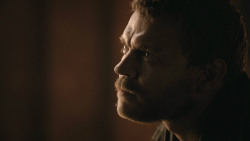 extant_GameOfThrones_8x01-Winterfell_1923