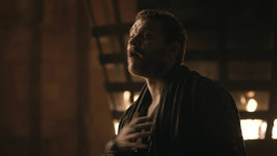 extant_GameOfThrones_8x01-Winterfell_1969