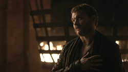 extant_GameOfThrones_8x01-Winterfell_1972