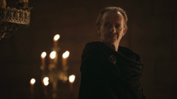 extant_GameOfThrones_8x01-Winterfell_1999