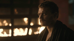 extant_GameOfThrones_8x01-Winterfell_2027