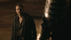 extant_GameOfThrones_8x01-Winterfell_2035