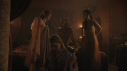 extant_GameOfThrones_8x01-Winterfell_2078