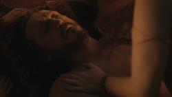 extant_GameOfThrones_8x01-Winterfell_2115
