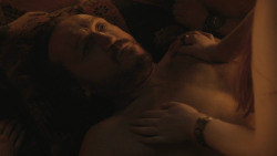 extant_GameOfThrones_8x01-Winterfell_2121