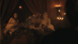 extant_GameOfThrones_8x01-Winterfell_2169
