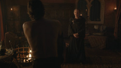 extant_GameOfThrones_8x01-Winterfell_2176