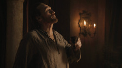 extant_GameOfThrones_8x01-Winterfell_2198
