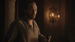 extant_GameOfThrones_8x01-Winterfell_2200