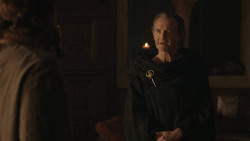 extant_GameOfThrones_8x01-Winterfell_2212