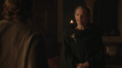 extant_GameOfThrones_8x01-Winterfell_2214