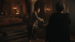 extant_GameOfThrones_8x01-Winterfell_2215