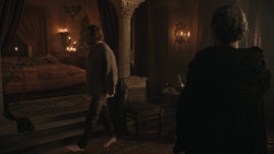 extant_GameOfThrones_8x01-Winterfell_2219