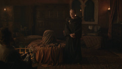 extant_GameOfThrones_8x01-Winterfell_2229