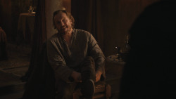extant_GameOfThrones_8x01-Winterfell_2233