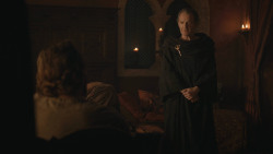 extant_GameOfThrones_8x01-Winterfell_2241