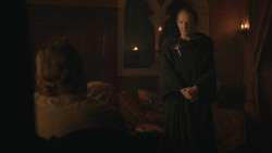 extant_GameOfThrones_8x01-Winterfell_2242