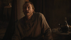 extant_GameOfThrones_8x01-Winterfell_2250