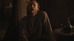 extant_GameOfThrones_8x01-Winterfell_2251
