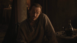 extant_GameOfThrones_8x01-Winterfell_2255