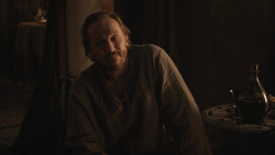 extant_GameOfThrones_8x01-Winterfell_2264
