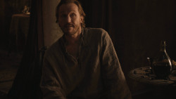 extant_GameOfThrones_8x01-Winterfell_2267