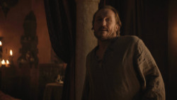 extant_GameOfThrones_8x01-Winterfell_2272