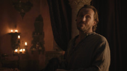 extant_GameOfThrones_8x01-Winterfell_2274