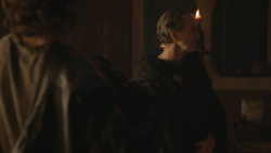 extant_GameOfThrones_8x01-Winterfell_2287