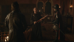 extant_GameOfThrones_8x01-Winterfell_2298
