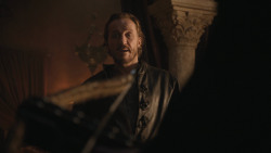 extant_GameOfThrones_8x01-Winterfell_2315