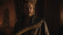 extant_GameOfThrones_8x01-Winterfell_2329
