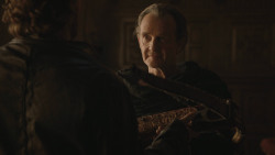 extant_GameOfThrones_8x01-Winterfell_2347