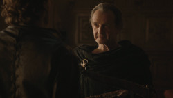 extant_GameOfThrones_8x01-Winterfell_2349