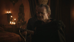 extant_GameOfThrones_8x01-Winterfell_2354
