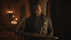 extant_GameOfThrones_8x01-Winterfell_2359