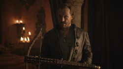 extant_GameOfThrones_8x01-Winterfell_2360