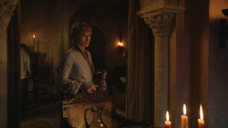 extant_GameOfThrones_8x01-Winterfell_2370