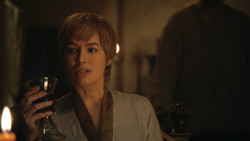 extant_GameOfThrones_8x01-Winterfell_2393