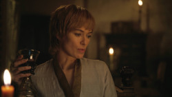 extant_GameOfThrones_8x01-Winterfell_2414
