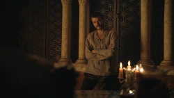 extant_GameOfThrones_8x01-Winterfell_2421