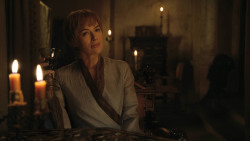 extant_GameOfThrones_8x01-Winterfell_2430