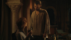 extant_GameOfThrones_8x01-Winterfell_2464