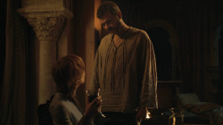 extant_GameOfThrones_8x01-Winterfell_2468
