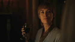 extant_GameOfThrones_8x01-Winterfell_2476