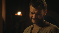 extant_GameOfThrones_8x01-Winterfell_2490