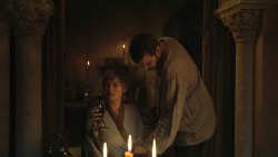 extant_GameOfThrones_8x01-Winterfell_2496