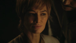 extant_GameOfThrones_8x01-Winterfell_2509