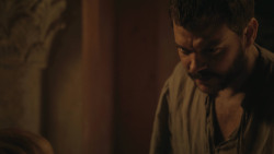 extant_GameOfThrones_8x01-Winterfell_2517