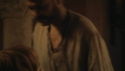 extant_GameOfThrones_8x01-Winterfell_2519
